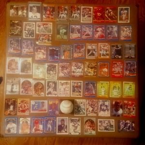 Lot of About 2k Baseball, Football, Basketball, and Hockey Collectible Cards